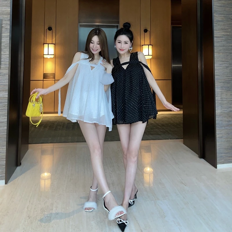 European Station Niche Design Feeling Hot Diamond Thin V-Neck Sleeveless Dress Women Sexy Temperament Chiffon Gentle Fairy Dress
European Station Niche Design Feeling Hot Diamond Thin V-Neck Sleeveless Dress Women Sexy Temperament Chiffon Gentle Fairy Dress