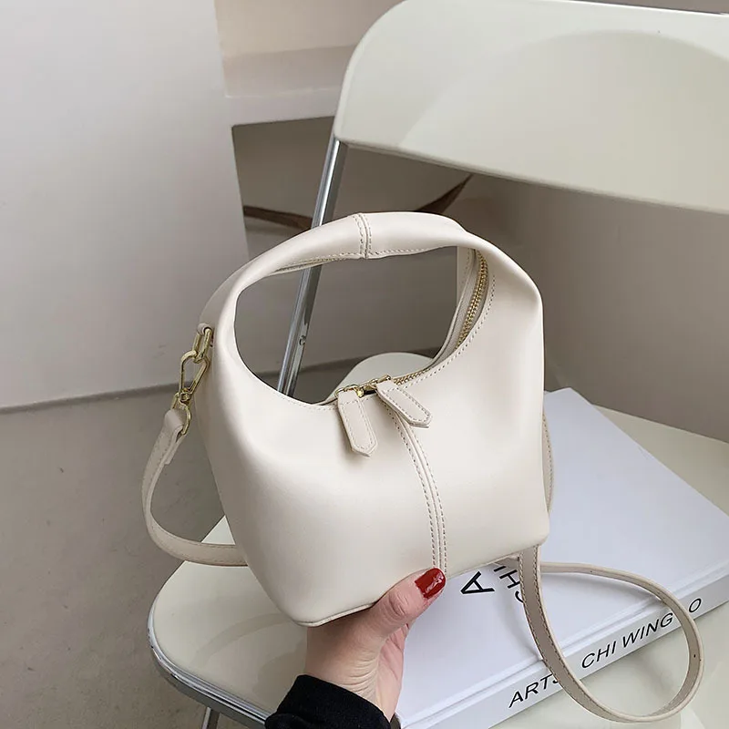 Fashion Simple Women's Crossbody Bags Casual Travel Shopping Purse Handbag Large Capacity Commuter Single Shoulder Messenger Bag
Fashion Simple Women's Crossbody Bags Casual Travel Shopping Purse Handbag Large Capacity Commuter Single Shoulder Messenger Bag