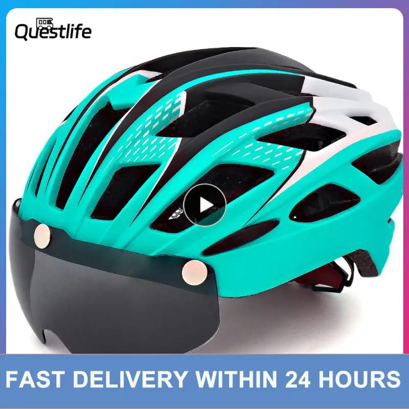 HongTu Ultralight Bicycle Riding Helmet One-piece Mountain Road Bike Safety Anti-collision Cap With Magnetic Windscreen Unisex
HongTu Ultralight Bicycle Riding Helmet One-piece Mountain Road Bike Safety Anti-collision Cap With Magnetic Windscreen Unisex