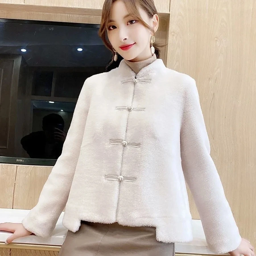Faux Fur Coat Women 2022 Winter Faux Fur All in One Buckle Chinese Style Jacket Female Large Size Short Grain Fleece Outerwear
Faux Fur Coat Women 2022 Winter Faux Fur All in One Buckle Chinese Style Jacket Female Large Size Short Grain Fleece Outerwear