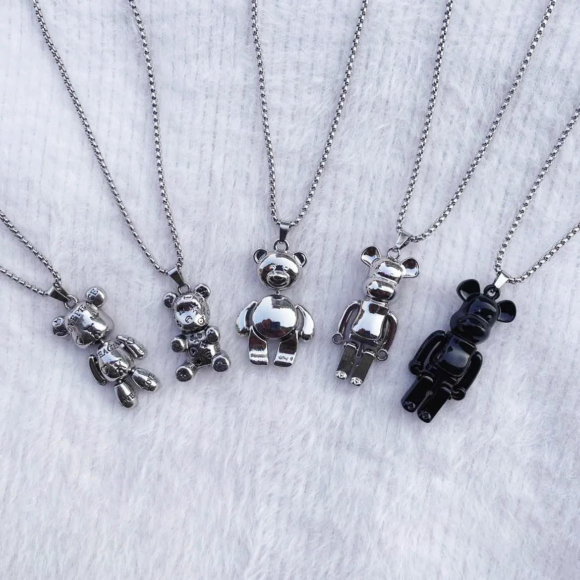 ZXMJ New Violent Bear Necklace Letter Printing Pendant Hip-Hop Punk Necklace for Couple Trendy Sweater Chains Trend Neck Jewelry
ZXMJ New Violent Bear Necklace Letter Printing Pendant Hip-Hop Punk Necklace for Couple Trendy Sweater Chains Trend Neck Jewelry