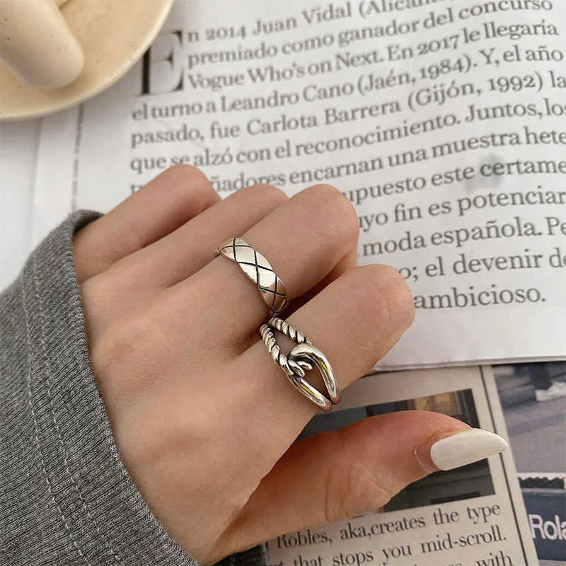 Korean double-layer knotted rhombic Sterling Silver Open index finger ring
Korean double-layer knotted rhombic Sterling Silver Open index finger ring