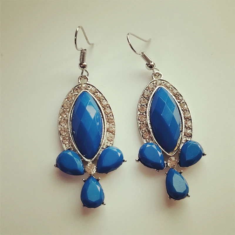 2022 New Trendy Earring Silver Color Fashion Jewelry Luxury Big Women Drop Earrings Designs for Lady
2022 New Trendy Earring Silver Color Fashion Jewelry Luxury Big Women Drop Earrings Designs for Lady