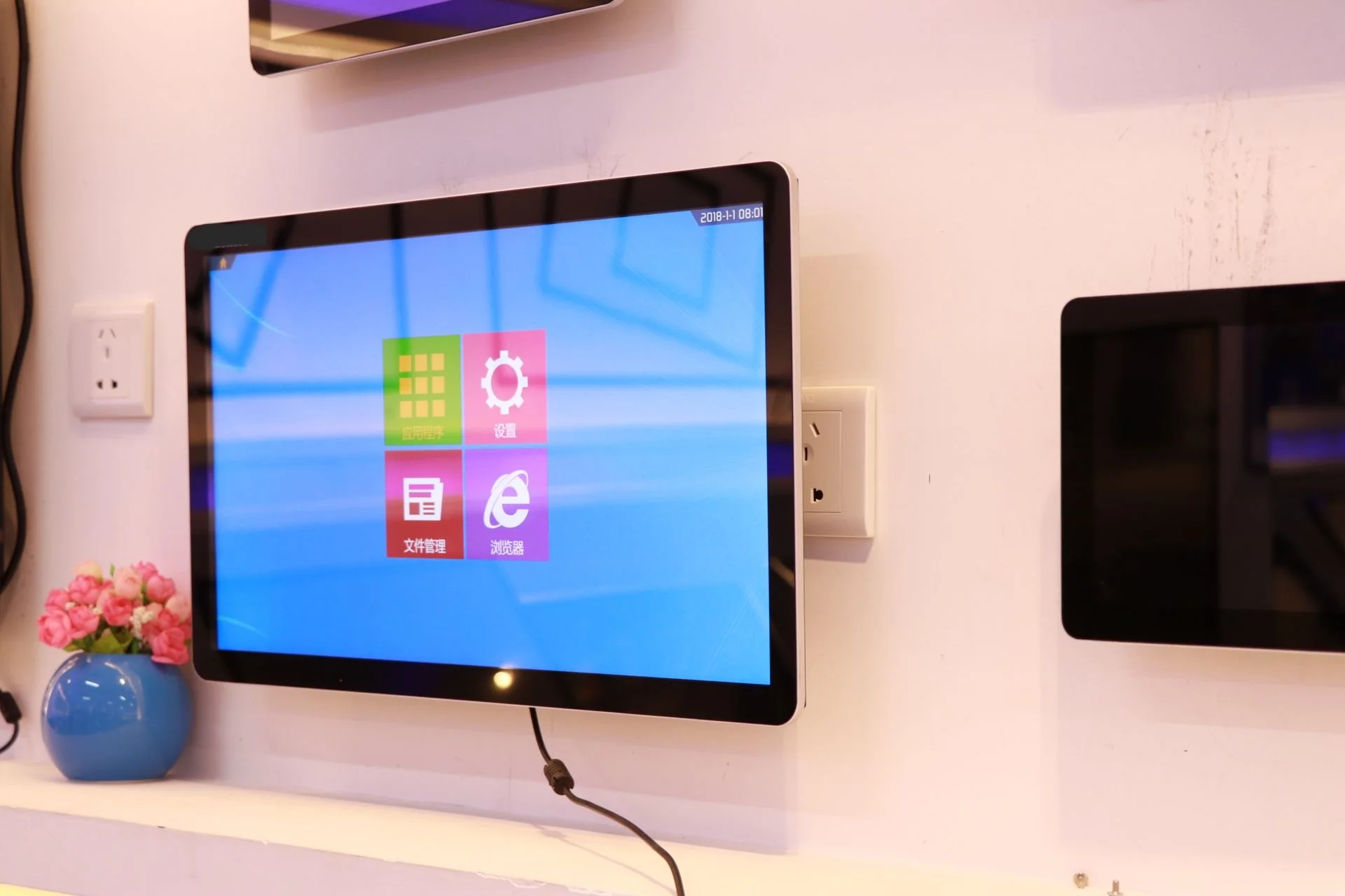Multi-function Outdoor 18.5 Inch J4125 Wifi External Antenna Intelligent Fingerprint Embedded Industrial Windows All In pc LCD
Multi-function Outdoor 18.5 Inch J4125 Wifi External Antenna Intelligent Fingerprint Embedded Industrial Windows All In pc LCD