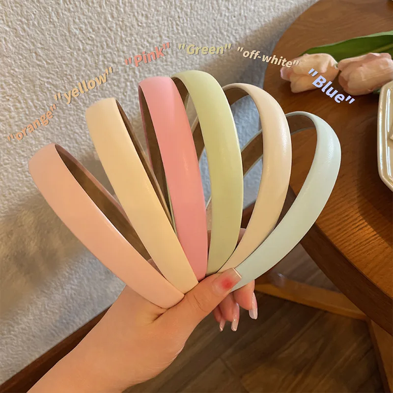 Solid Color Leather PU Hairbands Korean Girls Headbands for Women Fashion Lady Simple Hair Accessories Head Band
Solid Color Leather PU Hairbands Korean Girls Headbands for Women Fashion Lady Simple Hair Accessories Head Band