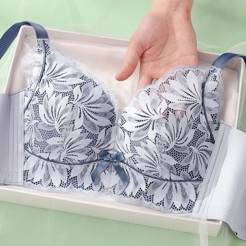 Latex Underwear Women's Thin Section Plus Size No Steel Ring Bra with Auxiliary Breast Adjustment Type Anti-sagging Bra
Latex Underwear Women's Thin Section Plus Size No Steel Ring Bra with Auxiliary Breast Adjustment Type Anti-sagging Bra