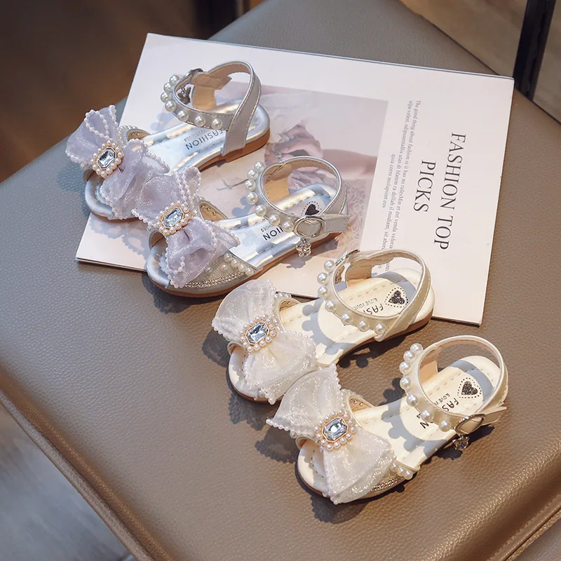 

2023 Summer New Children Sandals for Party Wedding Shows Baby Girls Mary Janes Bow Pearls Rhinestones Soft Kids Fashion Shoes