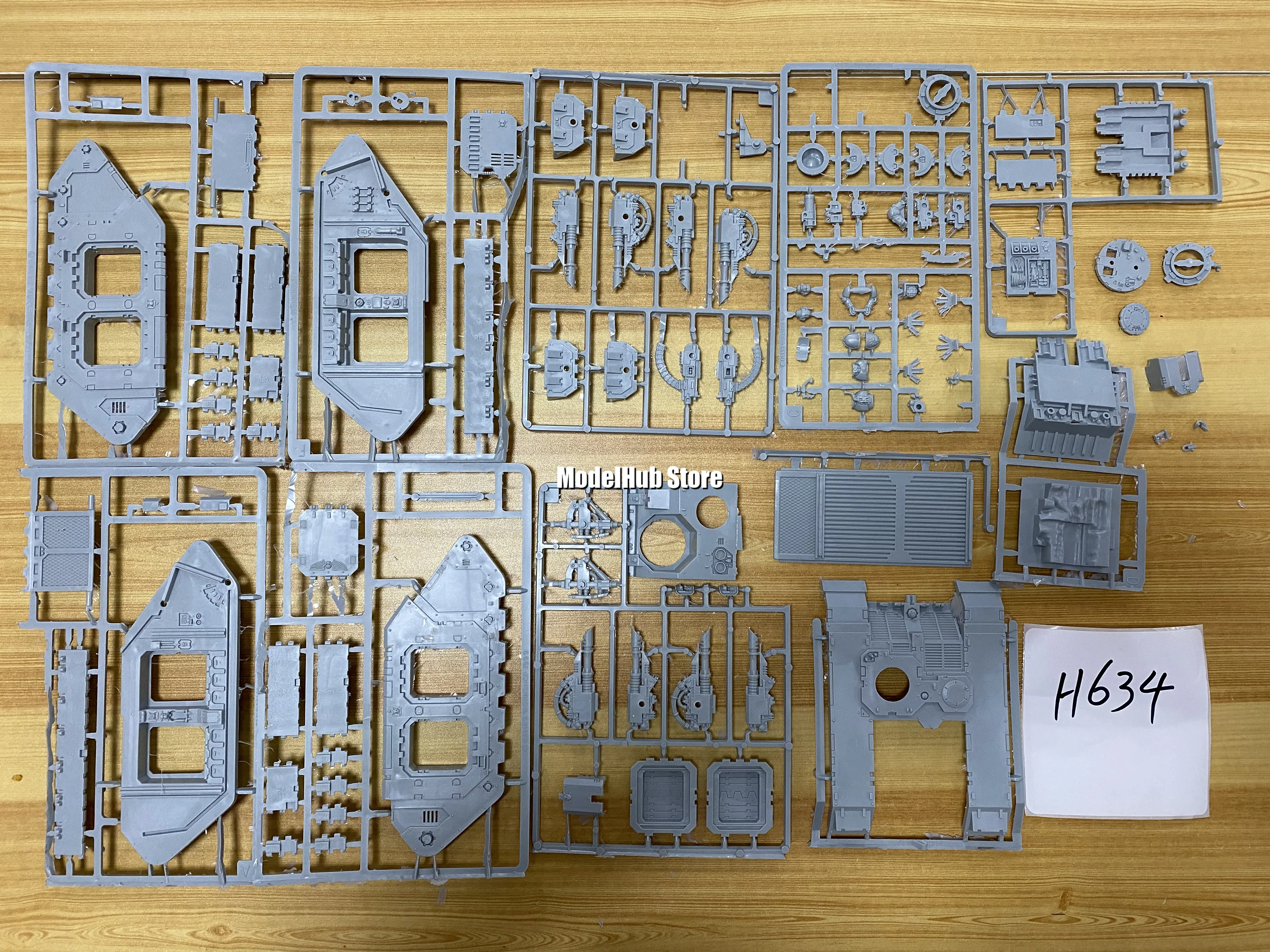 Unpainted Resin Model H634 Gaming Miniatures Board Game Wargames Garage Kit 
Unpainted Resin Model H634 Gaming Miniatures Board Game Wargames Garage Kit