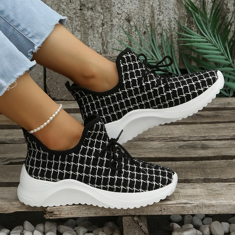 Ladies Vulcanized Shoes 2022 New Summer Mesh Breathable Flat Sneakers Outdoor Casual Comfortable Womens Sneakers Plus Size 43
Ladies Vulcanized Shoes 2022 New Summer Mesh Breathable Flat Sneakers Outdoor Casual Comfortable Womens Sneakers Plus Size 43