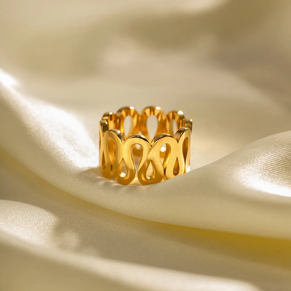 DEAR-LIFE IG popular double layer Golden stainless steel regular symmetry ring does not lose color stainless steel ring
DEAR-LIFE IG popular double layer Golden stainless steel regular symmetry ring does not lose color stainless steel ring