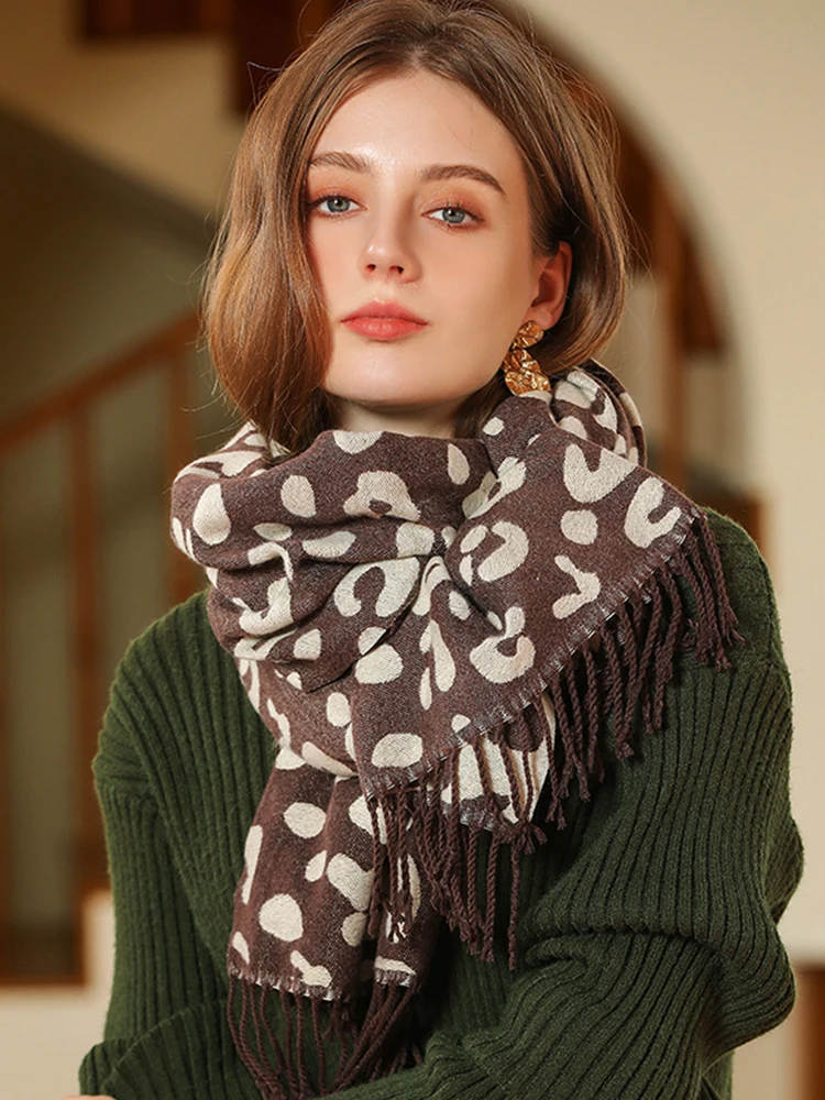 Free Shipping Cashmere Women Scarf Winter Vintage Print Fringed Scarve Pashmina Mujer Foulard Bufanda Wrap Shawls Echarpe Hiver
Free Shipping Cashmere Women Scarf Winter Vintage Print Fringed Scarve Pashmina Mujer Foulard Bufanda Wrap Shawls Echarpe Hiver