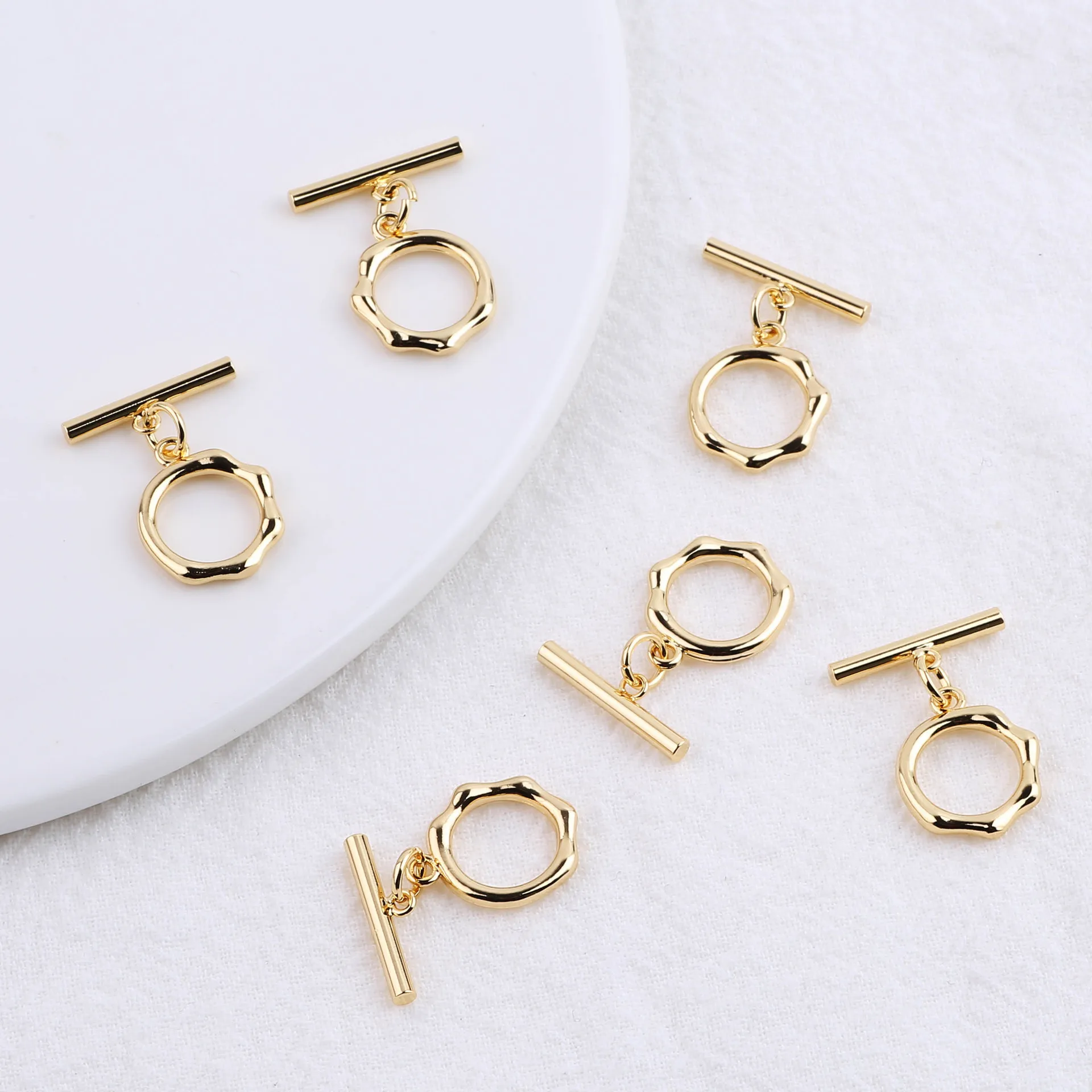 10Pcs 18K Real Gold Copper Irregular Round OT Clasp Bracelet Necklace Finishing Clasp DIY Jewelry Connection Clasp Accessories
10Pcs 18K Real Gold Copper Irregular Round OT Clasp Bracelet Necklace Finishing Clasp DIY Jewelry Connection Clasp Accessories