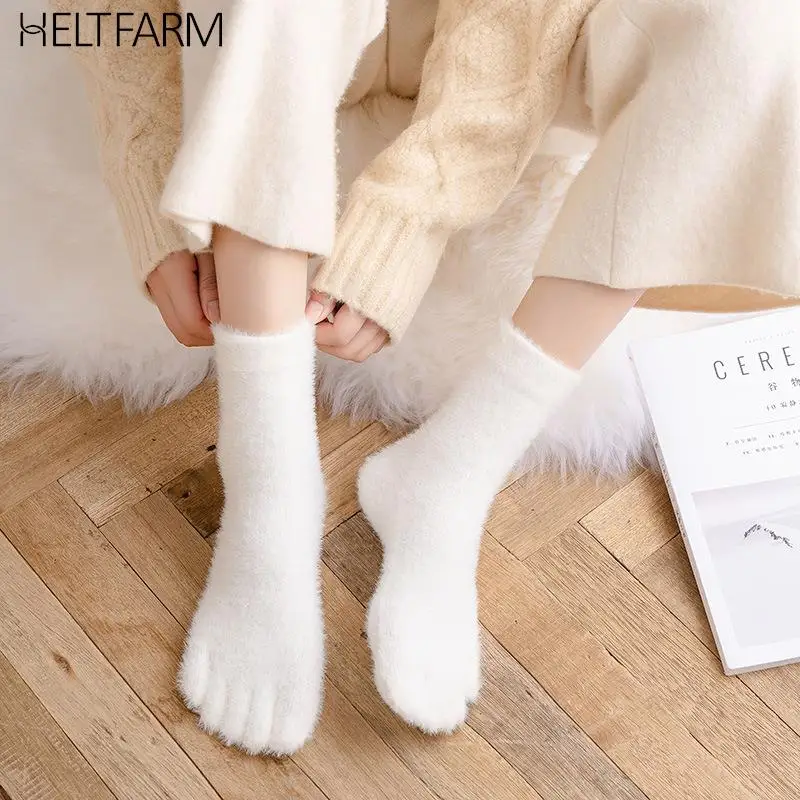 Women Girls Thick Coral Fleece Toe Socks Winter Warm Fluffy Five Finger Socks Soft Cozy Hosiery Female Anti-slip Floor Slippers
Women Girls Thick Coral Fleece Toe Socks Winter Warm Fluffy Five Finger Socks Soft Cozy Hosiery Female Anti-slip Floor Slippers
