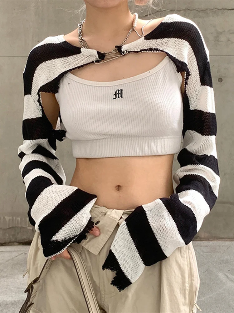 Y2K Sweaters Women Long Sleeve Knit Crop Tops Grunge Fairy Gothic Vintage Loose Pullover Sweater Female Distressed Crochet Smock
Y2K Sweaters Women Long Sleeve Knit Crop Tops Grunge Fairy Gothic Vintage Loose Pullover Sweater Female Distressed Crochet Smock