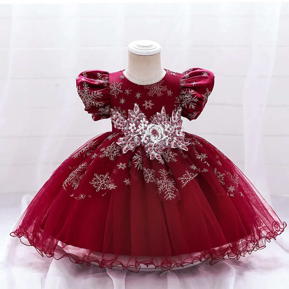 2022 new baby girl birthday party christening dress children's skirt tutu skirt short sleeve embroidered party host dress
2022 new baby girl birthday party christening dress children's skirt tutu skirt short sleeve embroidered party host dress
