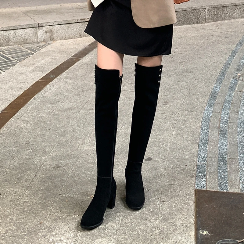 Long Boots Knee Length Winter Women's Shoes Black Elastic Boots European And American Style Splicing Thigh Boots 34-41
Long Boots Knee Length Winter Women's Shoes Black Elastic Boots European And American Style Splicing Thigh Boots 34-41