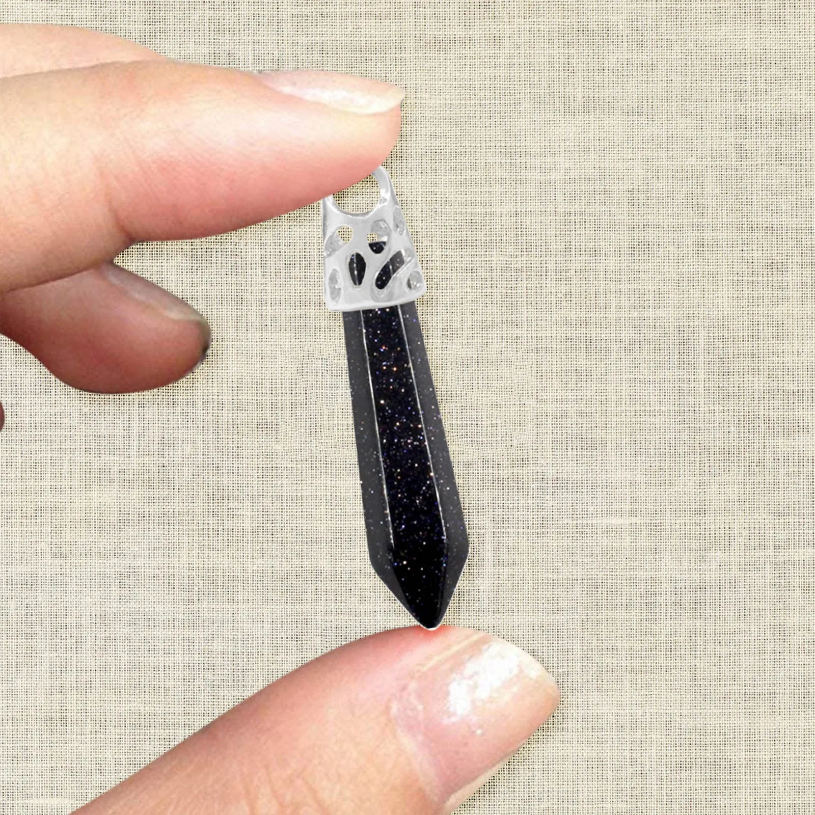 Natural Amethyst White Powder Crystal Dongling Blue Gold Tiger Eye Stone Hexagonal Column 9 X 40 Mm Hexagonal Crystal Column
Natural Amethyst White Powder Crystal Dongling Blue Gold Tiger Eye Stone Hexagonal Column 9 X 40 Mm Hexagonal Crystal Column