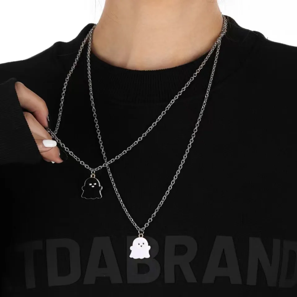 European and American Fashion Jewelry Cute Cartoon Ghost Friendship Couple Pendant Necklace Female Best Friend Christmas Gift
European and American Fashion Jewelry Cute Cartoon Ghost Friendship Couple Pendant Necklace Female Best Friend Christmas Gift