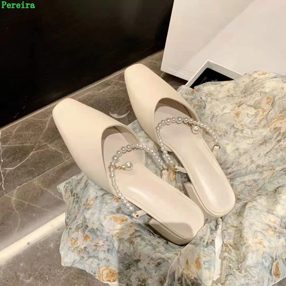 Apricot Pearl Pumps New Arrival Flat Shoes for Women 2022 Summer Solid Chunky Heel Square Toe Hollow Fashion Catwalk All-match
Apricot Pearl Pumps New Arrival Flat Shoes for Women 2022 Summer Solid Chunky Heel Square Toe Hollow Fashion Catwalk All-match