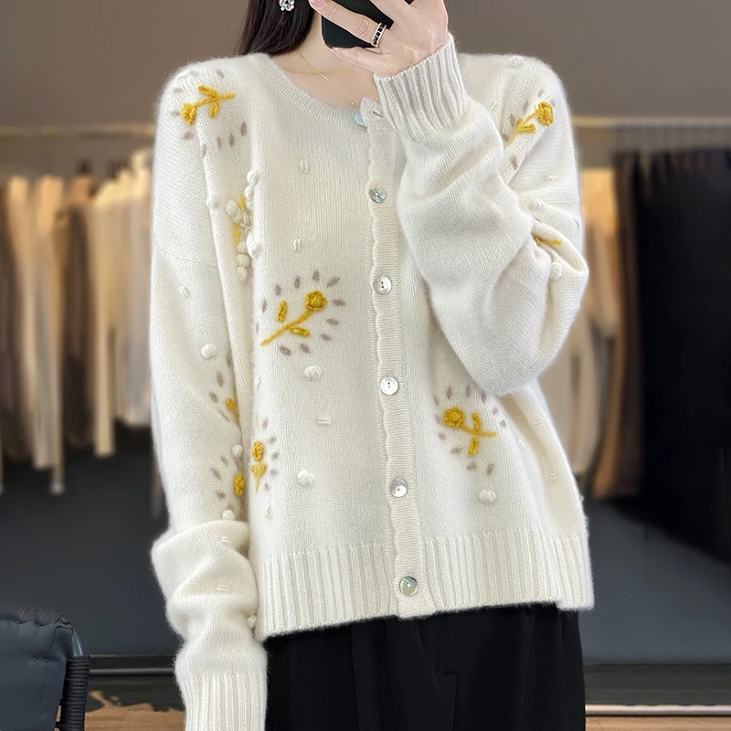 Autumn And Winter New Knitted Pure Wool Cardigan Women's Round Neck Hand Crocheted Loose Sweater Coat Long Sleeve Slim Top
Autumn And Winter New Knitted Pure Wool Cardigan Women's Round Neck Hand Crocheted Loose Sweater Coat Long Sleeve Slim Top