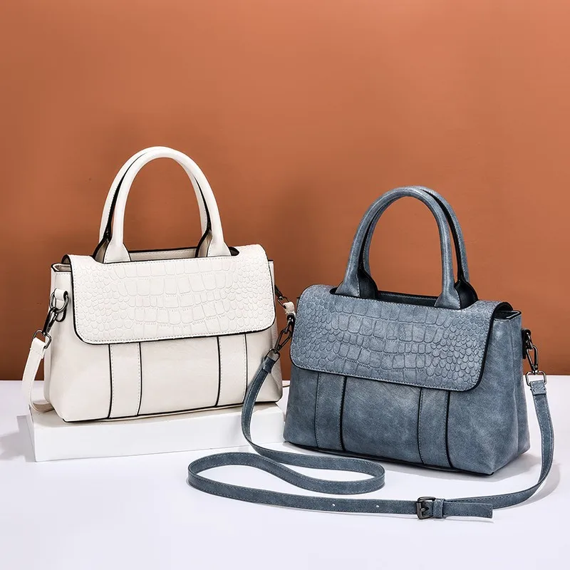 Women's Shoulder Bag Fashionable and Versatile Multi Functional Large Capacity Handbag Oblique Straddle Bag for Women PU Leather
Women's Shoulder Bag Fashionable and Versatile Multi Functional Large Capacity Handbag Oblique Straddle Bag for Women PU Leather