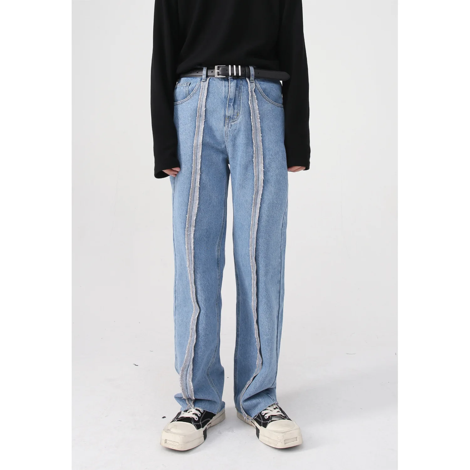 2023 Men's Four Seasons New Design Sense Straight Mid-Waist Wide Leg Denim Trousers
2023 Men's Four Seasons New Design Sense Straight Mid-Waist Wide Leg Denim Trousers