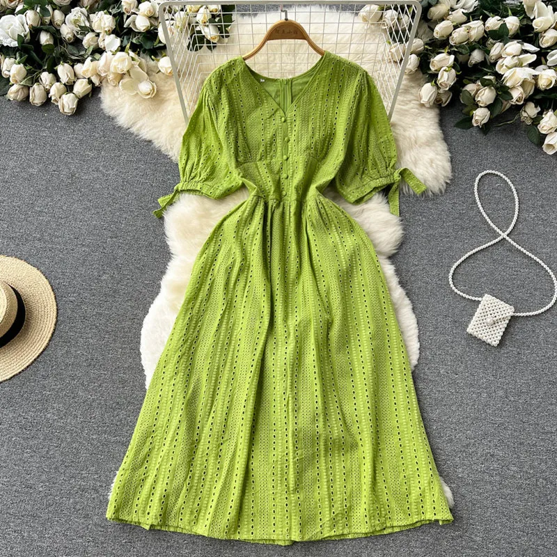 Lady dress high sense V-neck hollow out A-line dress women's summer elegant large Dress vestidos de verano mujer 2022
Lady dress high sense V-neck hollow out A-line dress women's summer elegant large Dress vestidos de verano mujer 2022