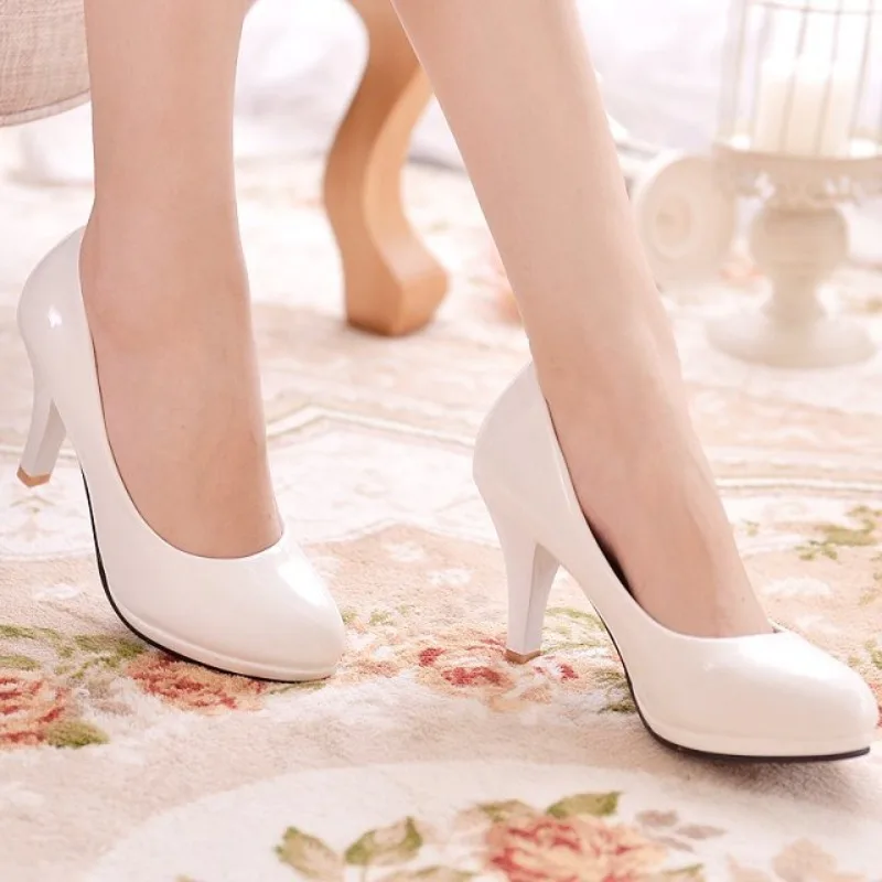 Elegant High Heels Shoes 2023 Mature White Wedding Shoes Women Fashion Thick Heel Sexy Red Party Pumps Concise Solid Footwear
Elegant High Heels Shoes 2023 Mature White Wedding Shoes Women Fashion Thick Heel Sexy Red Party Pumps Concise Solid Footwear