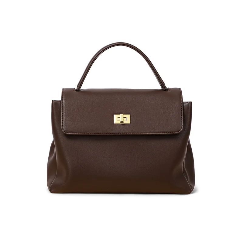 Leather bag women 2022 new fashion tote bag one shoulder portable large capacity versatile postman bag trend
Leather bag women 2022 new fashion tote bag one shoulder portable large capacity versatile postman bag trend