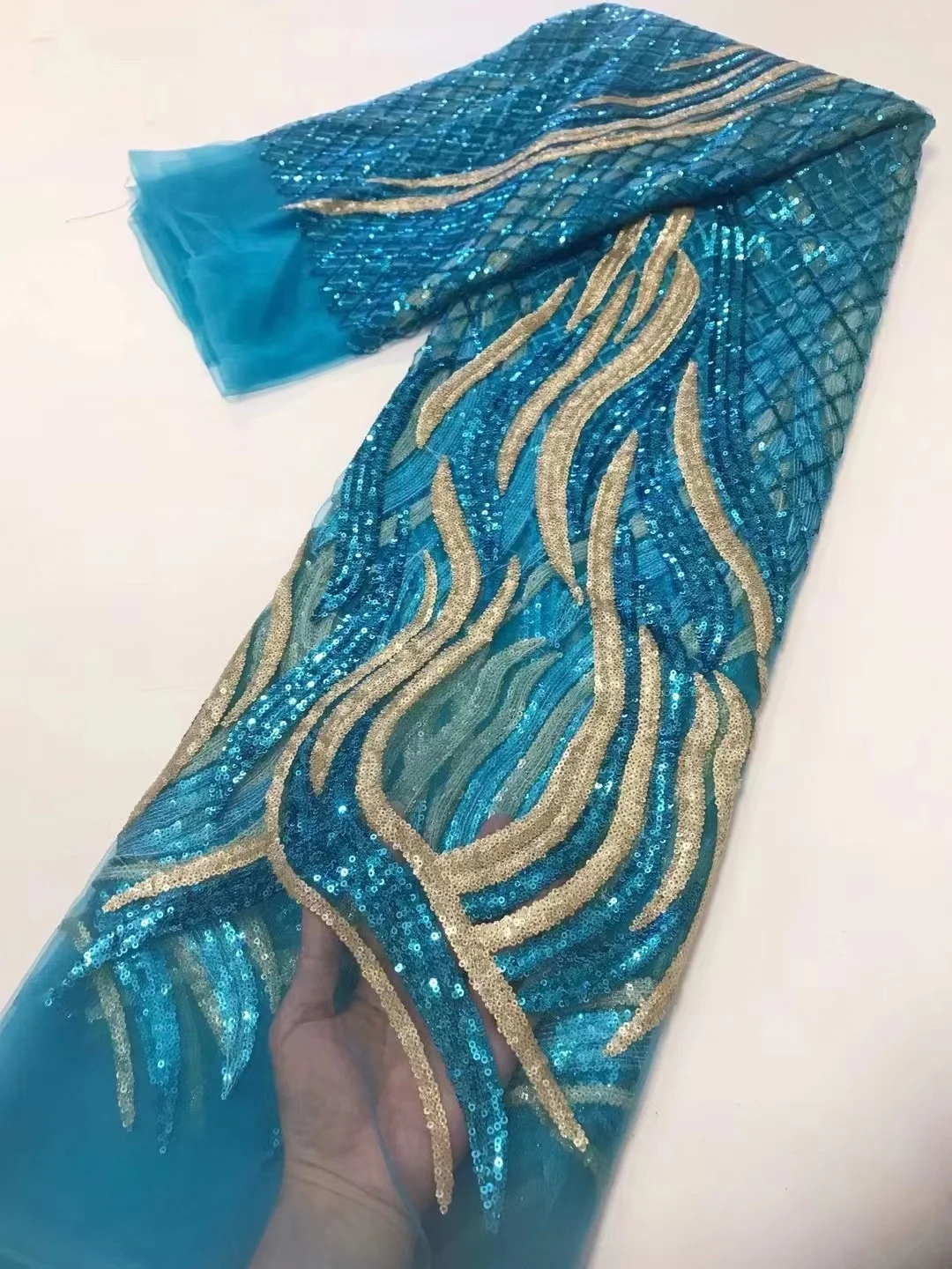 Sky blue High Quality Sequins French Tulle African Lace Fabric 2022 Nigerian Lace Fabric Embroidery Mesh Lace Fabric Party
Sky blue High Quality Sequins French Tulle African Lace Fabric 2022 Nigerian Lace Fabric Embroidery Mesh Lace Fabric Party