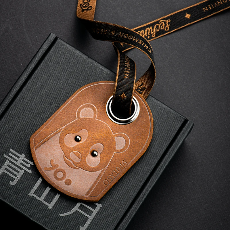 Освежитель воздуха для автомобиля с милым медведем из мультфильма, кожаный подвесной Ароматизатор для автомобиля, металлические аксессуары для интерьера, украшение с хорошим запахом 
Освежитель воздуха для автомобиля с милым медведем из мультфильма, кожаный подвесной Ароматизатор для автомобиля, металлические аксессуары для интерьера, украшение с хорошим запахом