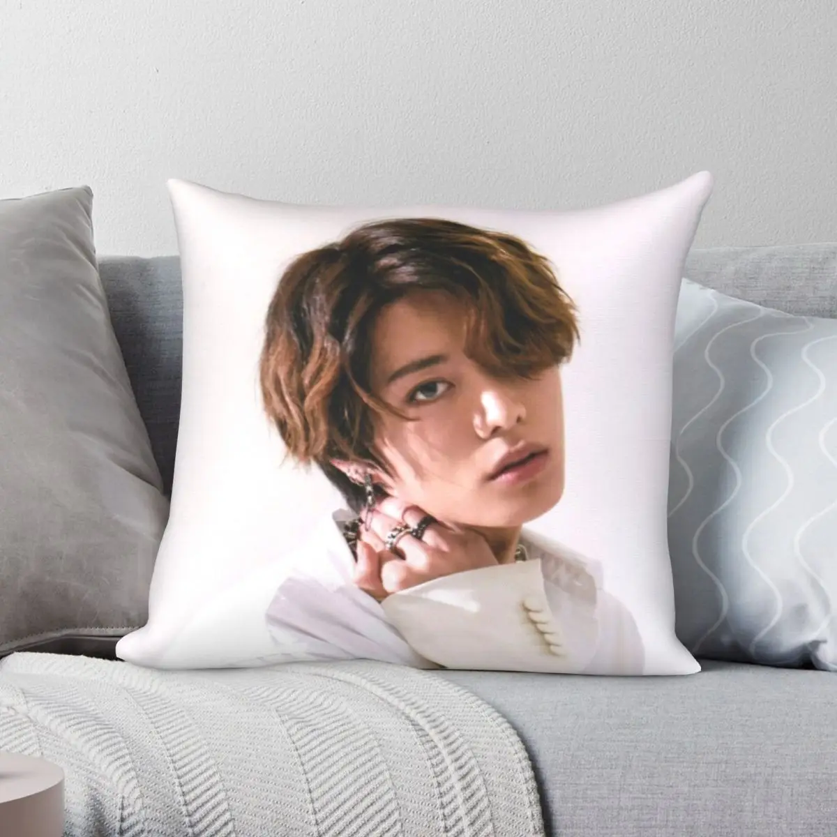 Квадратный чехол для подушки Nct Yuta из полиэстера и льна, бархатный креативный декоративный Чехол для диванной подушки на молнии
Квадратный чехол для подушки Nct Yuta из полиэстера и льна, бархатный креативный декоративный Чехол для диванной подушки на молнии