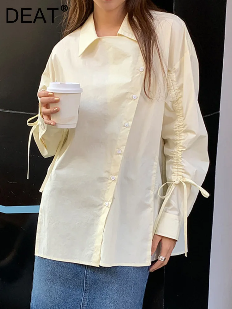 

Женская Однотонная рубашка DEAT, однобортная Асимметричная блузка с отложным воротником и завязкой, модель 17A7473 на лето, 2023