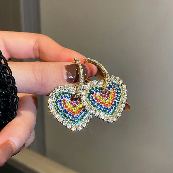 FYUAN New Colorful Rhinestones Hoop Earrings Geometric Heart Crystal Earrings for Women Jewelry Party Gifts
FYUAN New Colorful Rhinestones Hoop Earrings Geometric Heart Crystal Earrings for Women Jewelry Party Gifts
