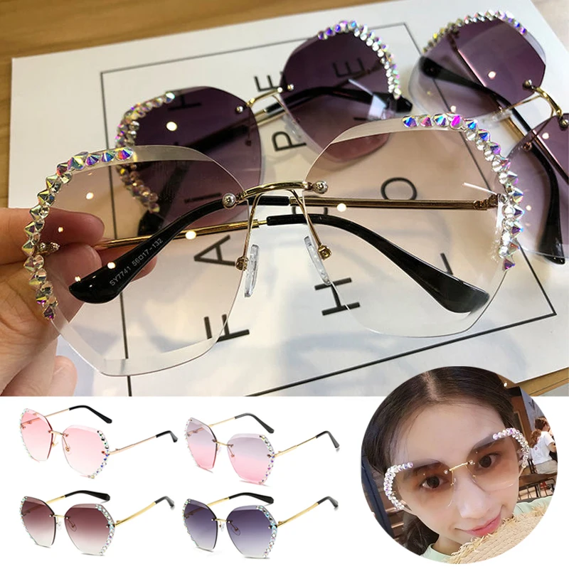 Summer Women's Sunglasses Diamond-studded Glasses Rimless Cut-edge Sunglasses Metal Decorative Glasses Men Sunglasses Fashion
Summer Women's Sunglasses Diamond-studded Glasses Rimless Cut-edge Sunglasses Metal Decorative Glasses Men Sunglasses Fashion