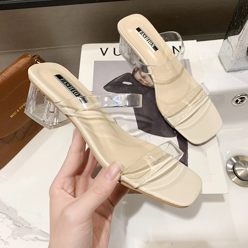 2022 Women Slippers Simple Style PVC Clear Strappy Buckle High Heels Woman Transparent Heels sandals women zapatillas de mujer 
2022 Women Slippers Simple Style PVC Clear Strappy Buckle High Heels Woman Transparent Heels sandals women zapatillas de mujer