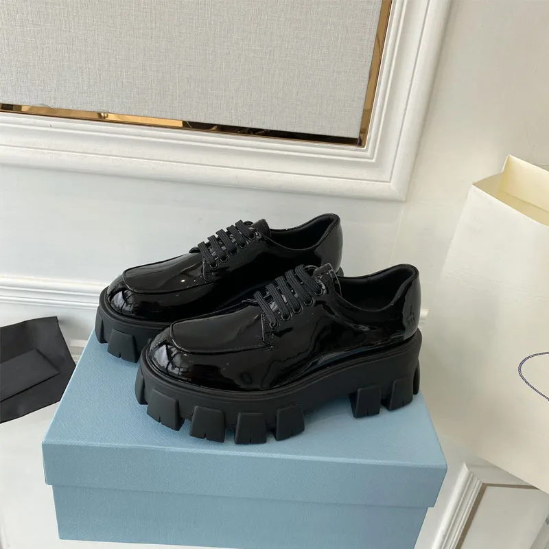 2023 Spring Luxury Design British Wind Pine Cake Bottom Thick Bottom Increase Patent Leather Black Leather Women's Shoes
2023 Spring Luxury Design British Wind Pine Cake Bottom Thick Bottom Increase Patent Leather Black Leather Women's Shoes