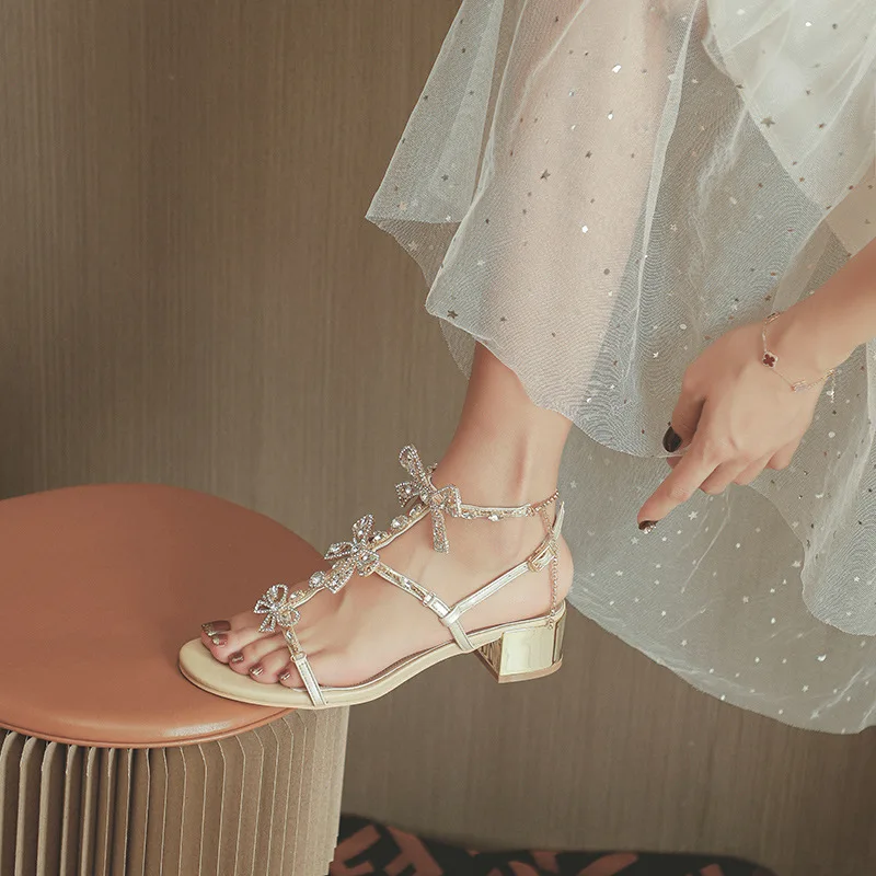 Summer Women Mid heel with Bow Knot Thick Heel Fashion Increased Rc Rhinestone Sandals Female Fairy Style Size 35-40
Summer Women Mid heel with Bow Knot Thick Heel Fashion Increased Rc Rhinestone Sandals Female Fairy Style Size 35-40