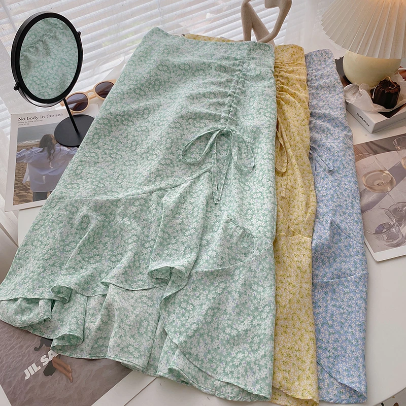 Irregular drawstring high waist floral A-line skirt women's spring 2022 new Korean version gentle small fresh skirt
Irregular drawstring high waist floral A-line skirt women's spring 2022 new Korean version gentle small fresh skirt