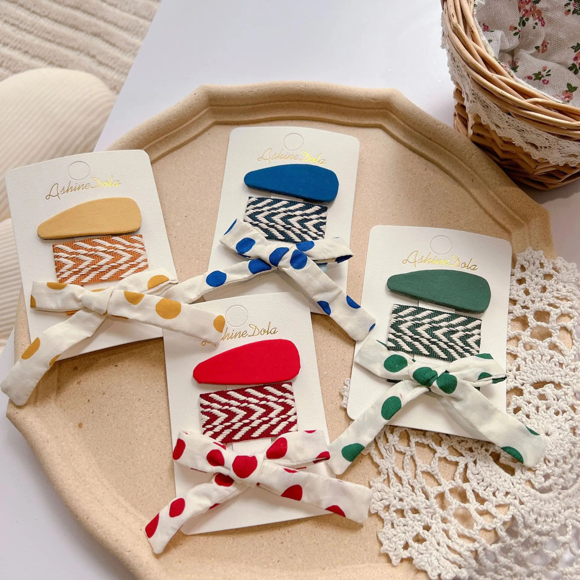 Children's Sweet Cloth Polka Dot Bow Hair Clip Three-piece Set Parent-child Bangs Hair Clip BB Hair Clip
Children's Sweet Cloth Polka Dot Bow Hair Clip Three-piece Set Parent-child Bangs Hair Clip BB Hair Clip