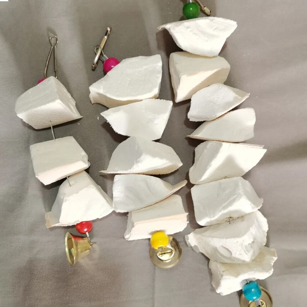 1pcs Cuttlefish Sepia Bones Pet Hamster Bell Calcium Supplements Molars Chewing Toys Bird Food Parakeet Cockatiel CageDecoration
1pcs Cuttlefish Sepia Bones Pet Hamster Bell Calcium Supplements Molars Chewing Toys Bird Food Parakeet Cockatiel CageDecoration