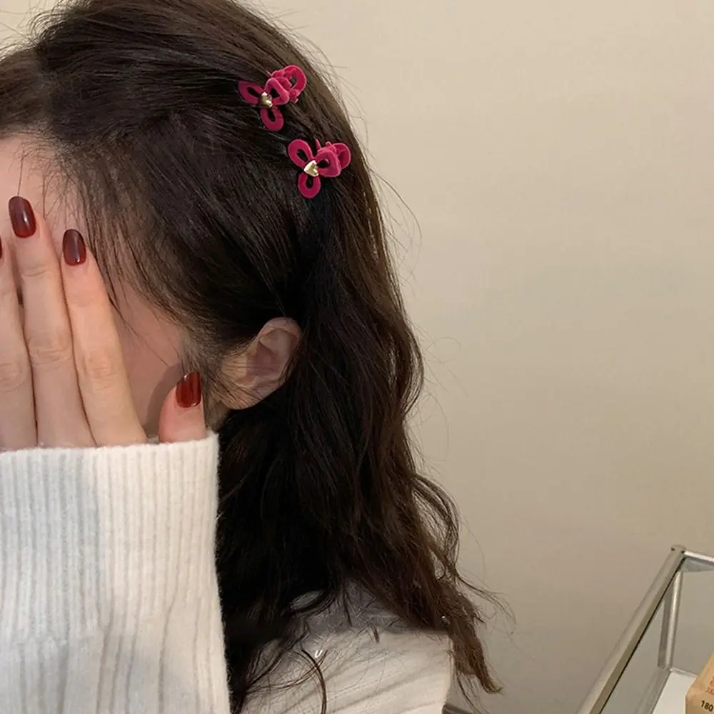 Small Grab Clip Flocking Hair Claw Love Hair Clip Heart Girl Hair Clip Korean Style Headwear Female Hair Accessories
Small Grab Clip Flocking Hair Claw Love Hair Clip Heart Girl Hair Clip Korean Style Headwear Female Hair Accessories