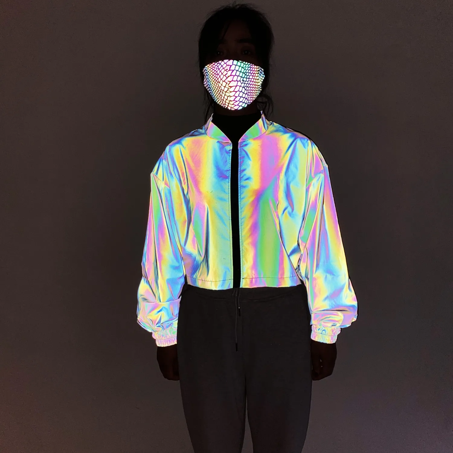 2023 Men's Autumn European and American Fashion Short Colorful Reflective Jacket Loose Stand Collar Short Jacket
2023 Men's Autumn European and American Fashion Short Colorful Reflective Jacket Loose Stand Collar Short Jacket