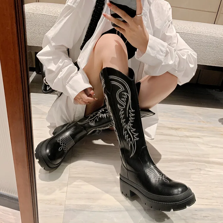Autumn Winter 2022 Women Platform Long Boots Embroidery Cool Punk Riding Botas Rubber Thick Bottom Black Motorcycle Botines
Autumn Winter 2022 Women Platform Long Boots Embroidery Cool Punk Riding Botas Rubber Thick Bottom Black Motorcycle Botines