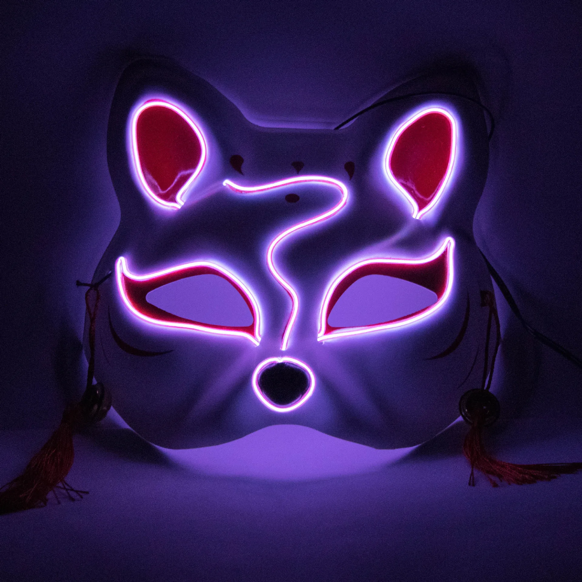 PVC Halloween Clubbing Lighted Kitsune Fox LED Mask DIY Costume Rave Cosplay EDC Party Party Masks funny mask mask halloween
PVC Halloween Clubbing Lighted Kitsune Fox LED Mask DIY Costume Rave Cosplay EDC Party Party Masks funny mask mask halloween