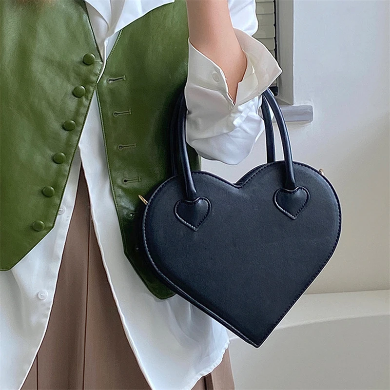 Design Women's Shoulder Bag Vintage Cool Girls Love Heart Handbags Retro Female Black Small Tote Purse Messenger Bags
Design Women's Shoulder Bag Vintage Cool Girls Love Heart Handbags Retro Female Black Small Tote Purse Messenger Bags