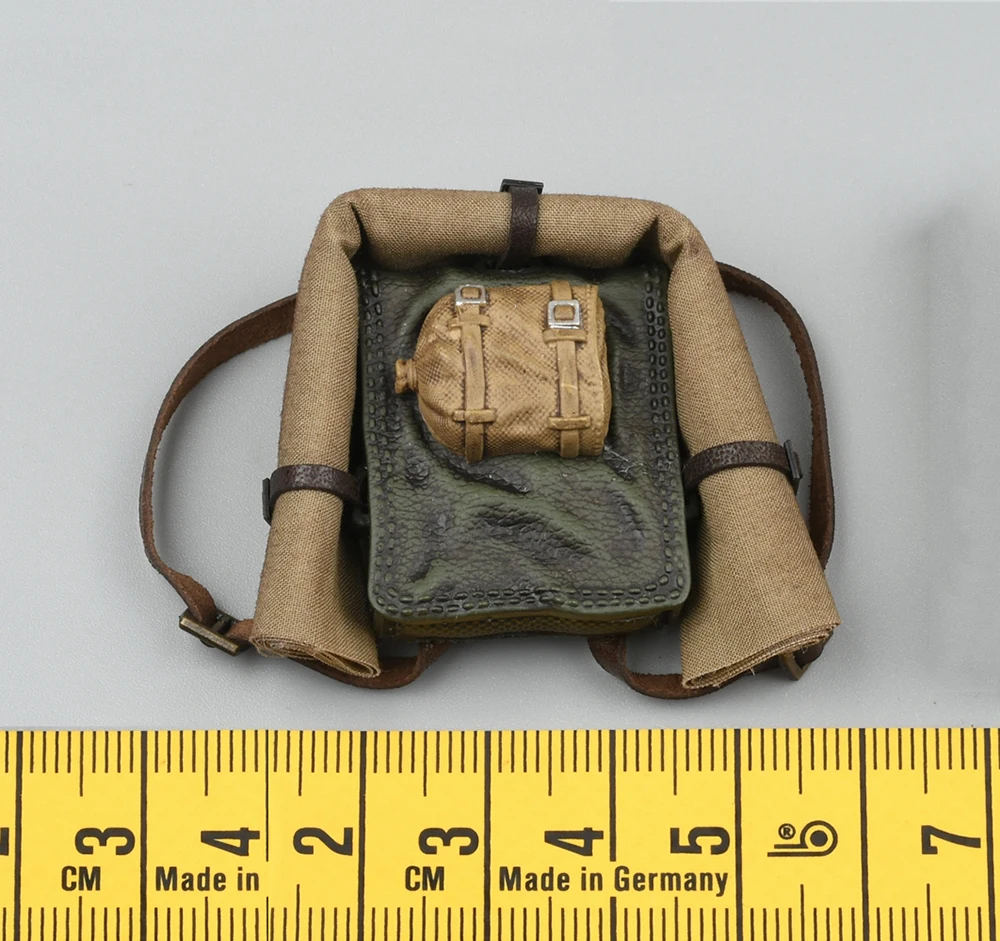 POPTOYS BGS029 Scale 1/12 WWII Big Head Bean-Gelo Series No.7 Military Shoulder Backpack Helmet Cap For 6inch Action Figures
POPTOYS BGS029 Scale 1/12 WWII Big Head Bean-Gelo Series No.7 Military Shoulder Backpack Helmet Cap For 6inch Action Figures