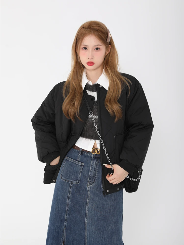 2022 Winter Thick Warm Parkas Jacket Women Fashion Bread Coats Women Zipper Cotton Jackets Female Casual Loose Outerwear Feamle
2022 Winter Thick Warm Parkas Jacket Women Fashion Bread Coats Women Zipper Cotton Jackets Female Casual Loose Outerwear Feamle