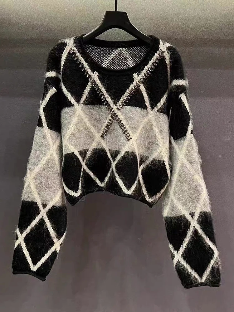 High Quality Plaid Knitwear Diamond Inlaid Round Neck Pullover Sweater 2022 Winter New Fashion Women'S Clothing
High Quality Plaid Knitwear Diamond Inlaid Round Neck Pullover Sweater 2022 Winter New Fashion Women'S Clothing