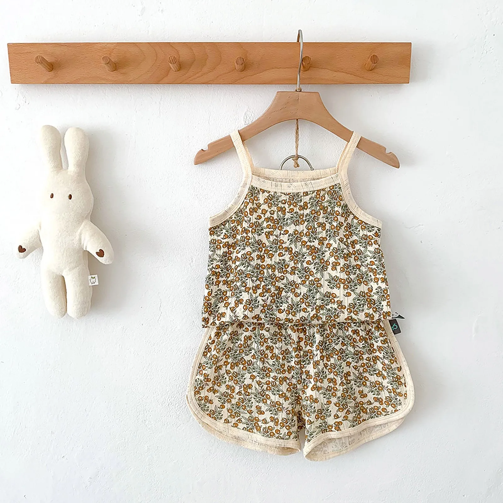 Baby Clothes Sets for Girls Kids Sleeveless Tops+Shorts Print Sleepwear Breathable Cotton Home Clothes Children Pyjamas 2PCS
Baby Clothes Sets for Girls Kids Sleeveless Tops+Shorts Print Sleepwear Breathable Cotton Home Clothes Children Pyjamas 2PCS